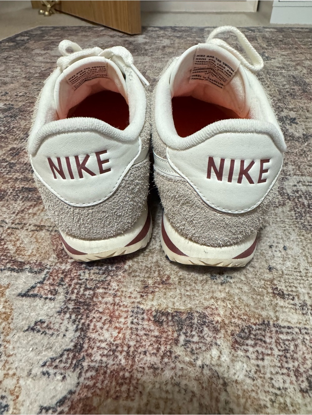 Nike Cortez SE Suede Sneakers | Women’s SZ 8.5 - Picture 5 of 8